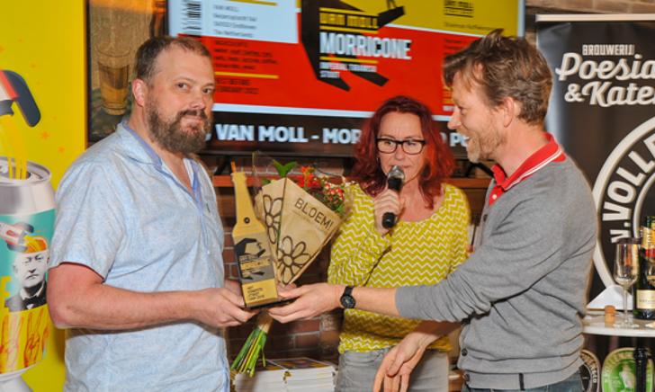 Van Moll wint knapste etiket verkiezing